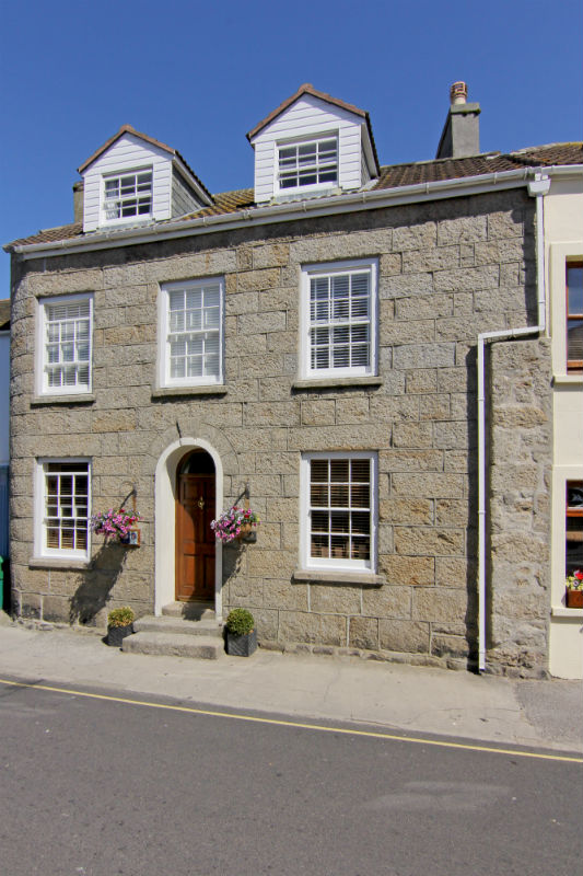 Freesia Guest HouseFreesia The Parade St Marys Isles of Scilly