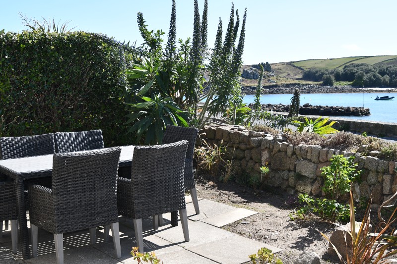 Dolphins Holiday Self Catering Isles of Scilly