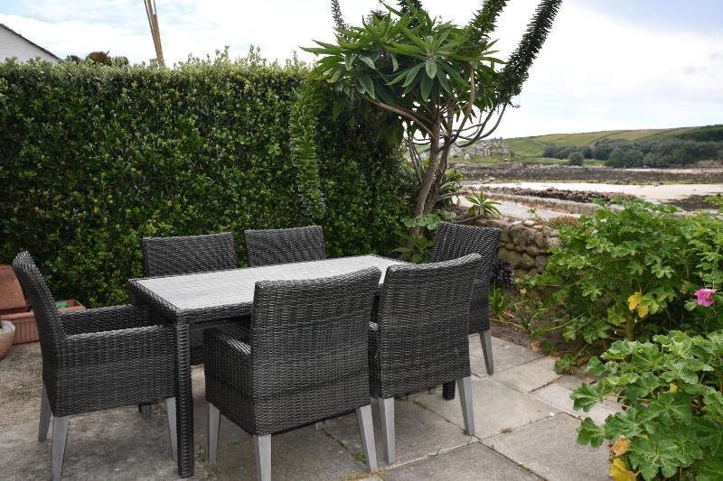 Dolphins Holiday Self Catering Isles of Scilly