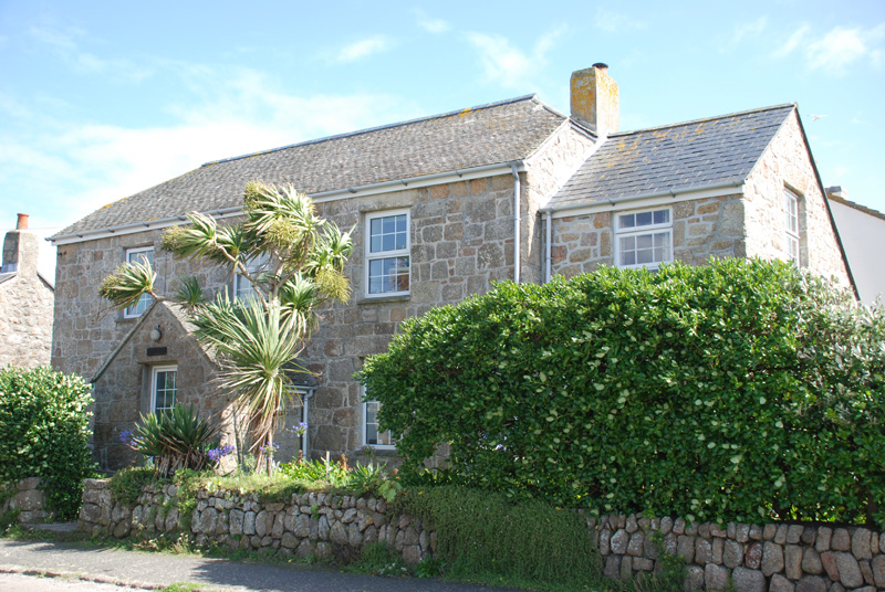 Dolphins Holiday Accommodation Self Catering Isles Of Scilly